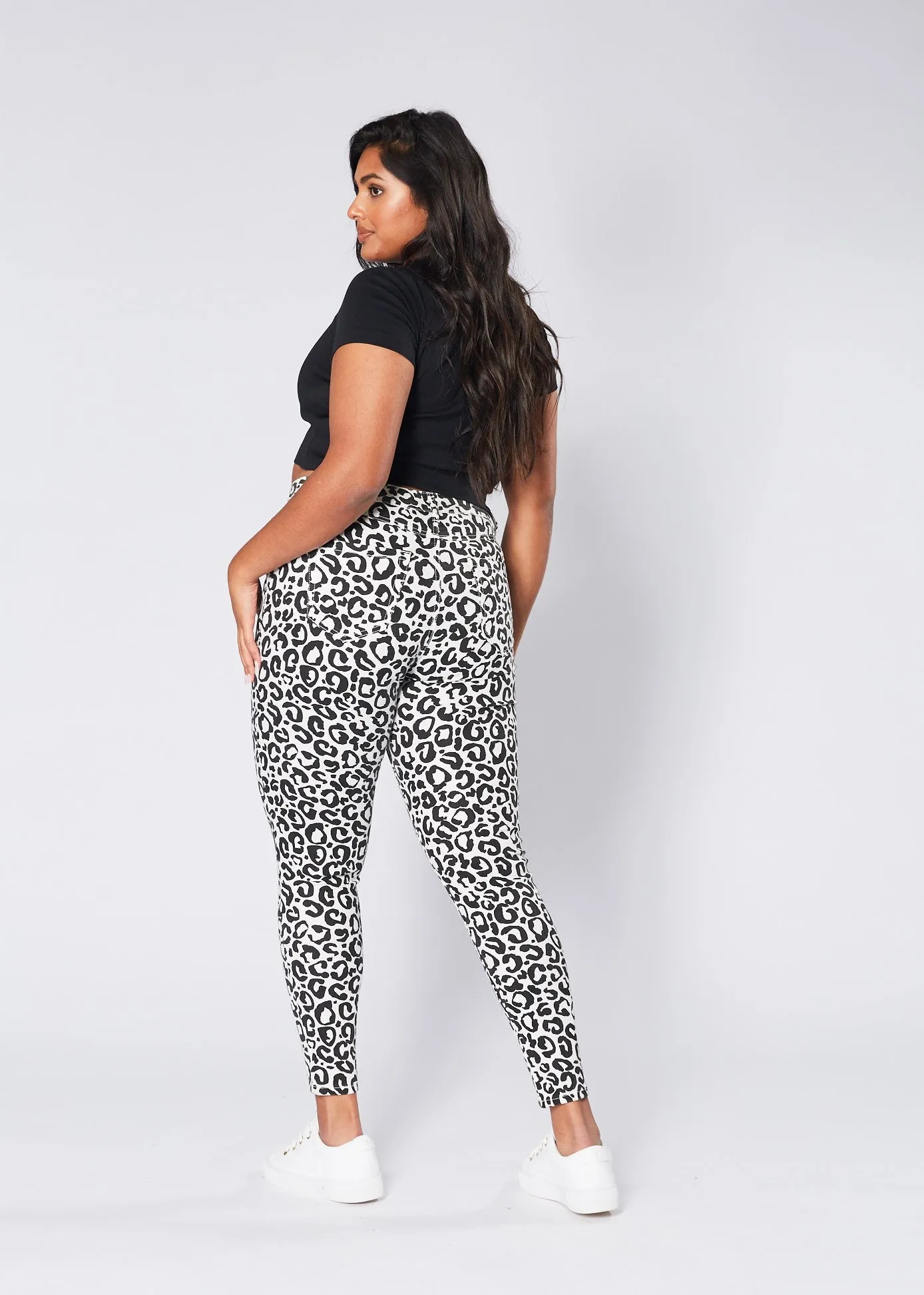 Lana Jeans - Grey Leopard