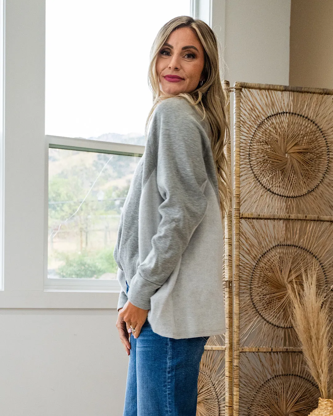NEW! Adalyn Oversized Cozy Long Sleeve Top - Heather Gray