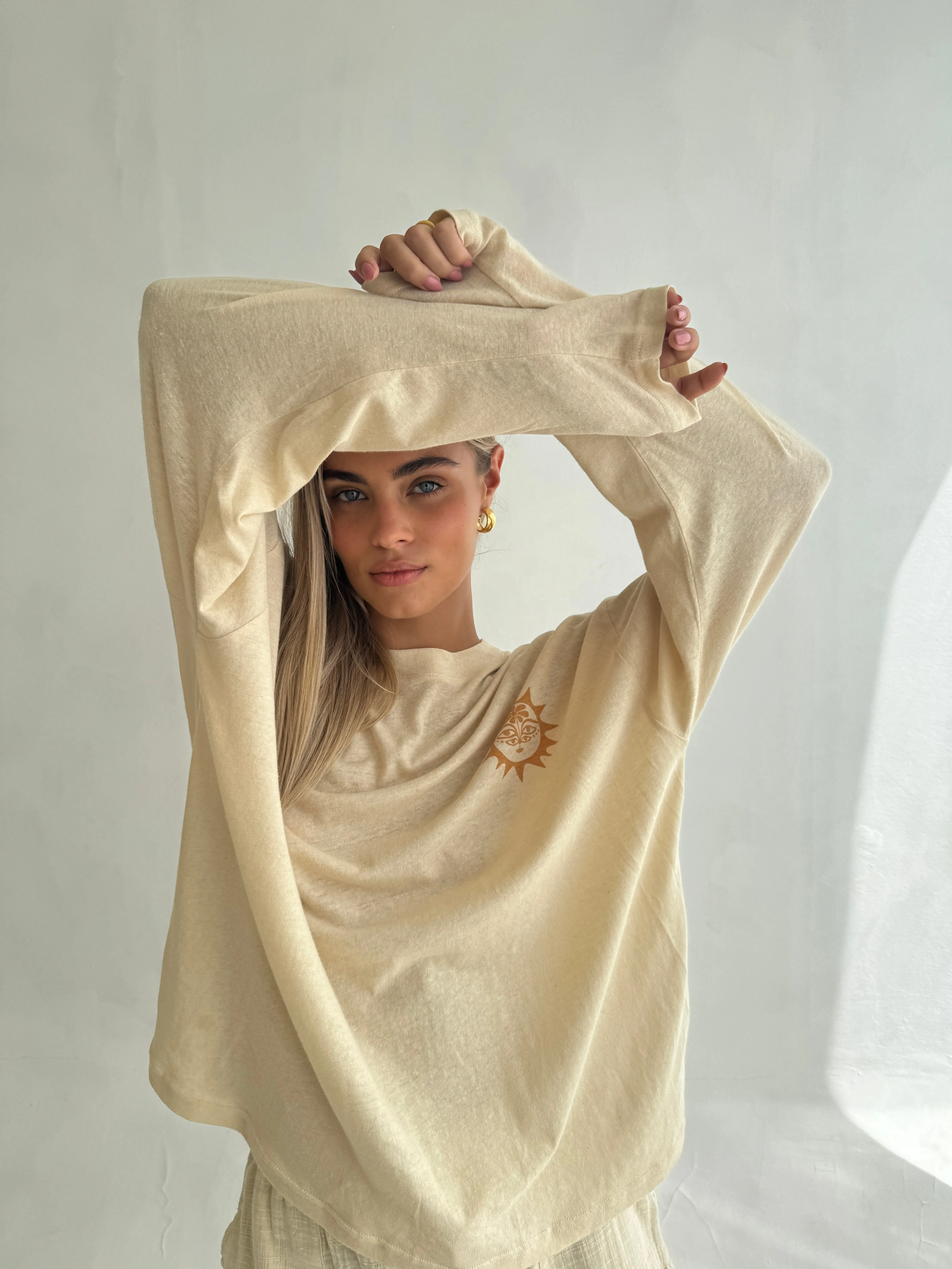 SECRETS OF SUN L/S TOP - BEIGE