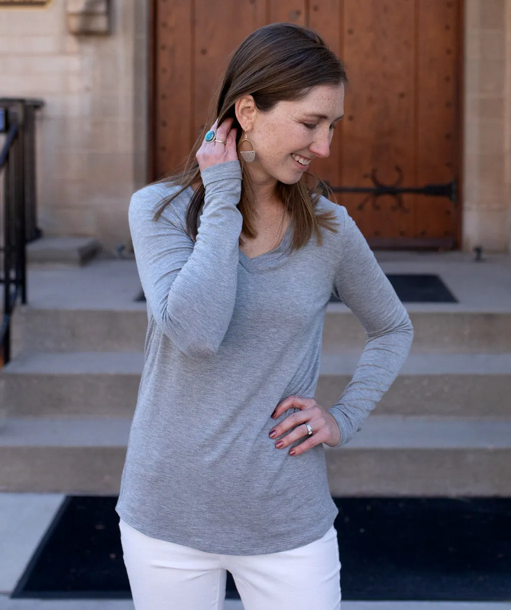 V-NECK long sleeve tee in Heather Grey