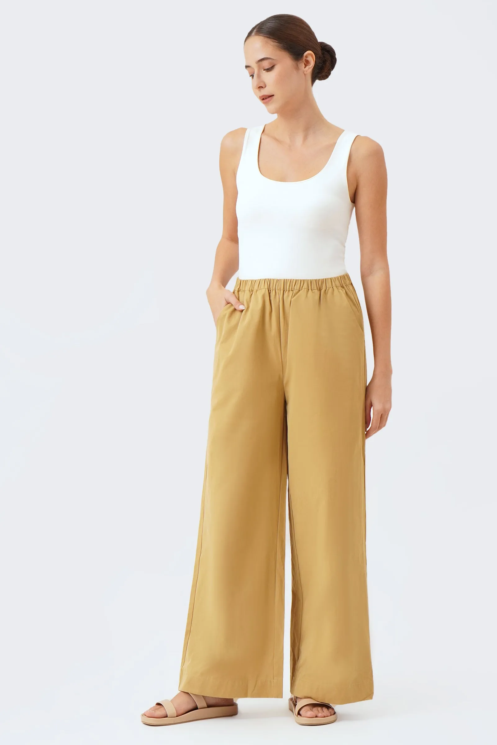 Women's Effortless Pull On Pants